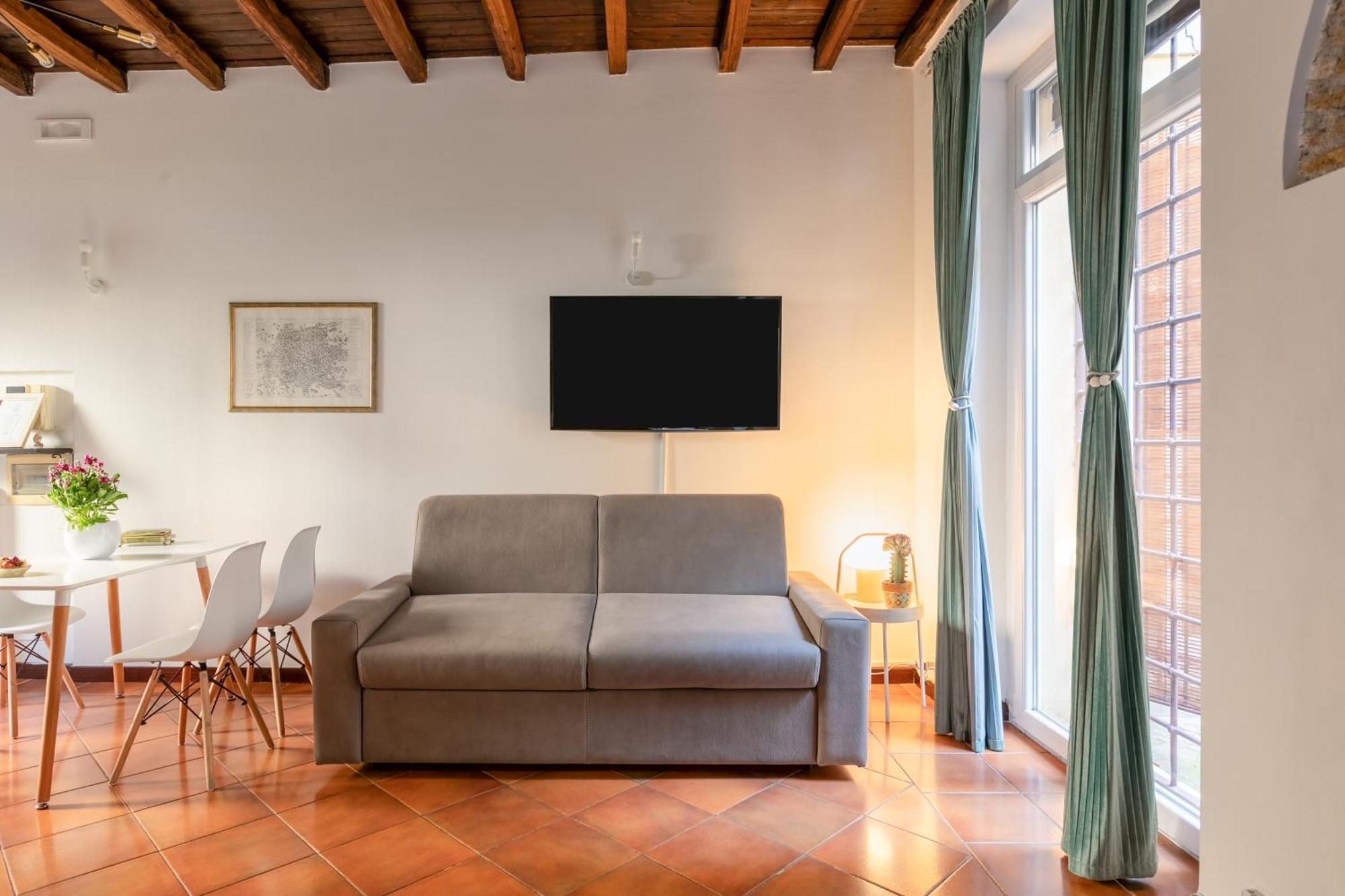 Quiet Trevi Fountain Apartment With Patio And Backyard روما المظهر الخارجي الصورة